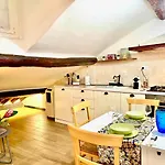 Acquario Accogliente Mansarda Con Terrazza 50 Mq 公寓 热那亚