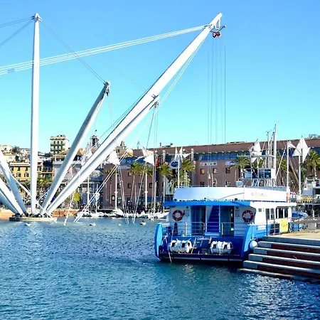 Acquario Accogliente Mansarda Con Terrazza 50 Mq 公寓