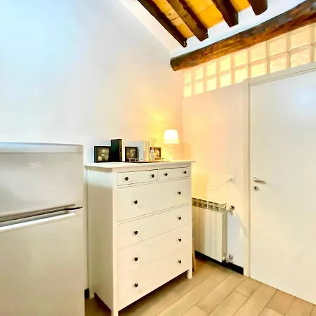 Acquario Accogliente Mansarda Con Terrazza 50 Mq